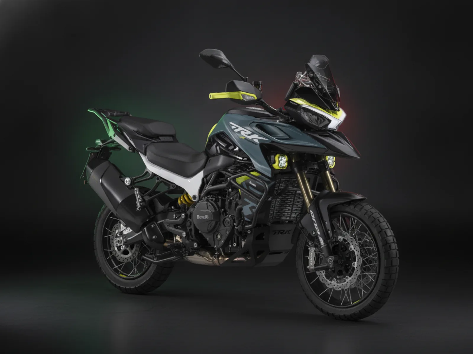 Benelli TRK 902 Xplorer (con maletas)